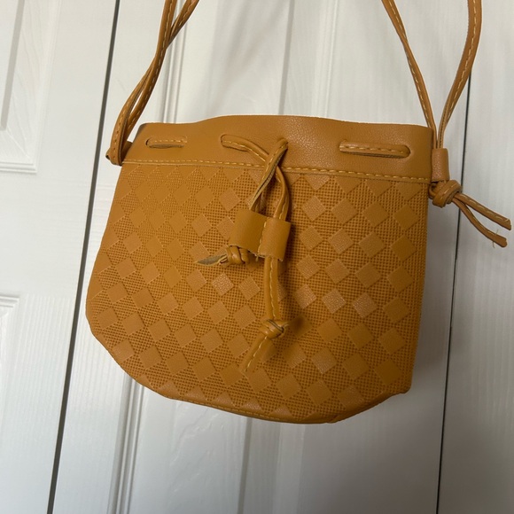 Textured Drawstring Bucket Bag - Tan - Picture 2 of 10